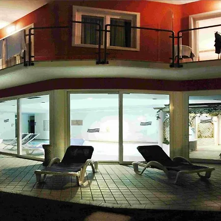 Monica Hotel 3*