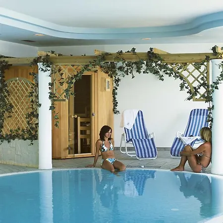 Hotel Monica 3*