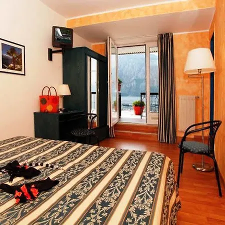 Hotel Monica 3*