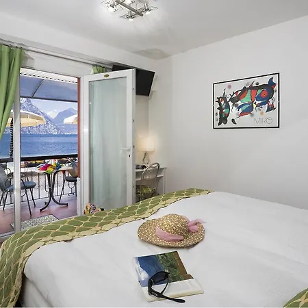 Monica Hotel 3*